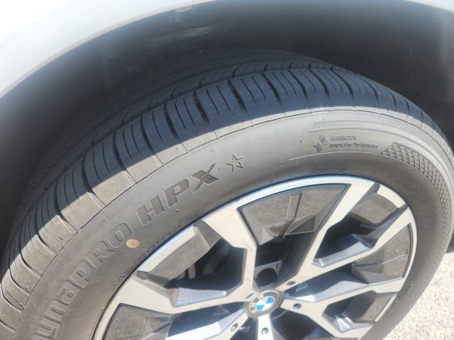 Used 2025 BMW X3 xDrive30i w/ Premium Package AWD/4WD image 11