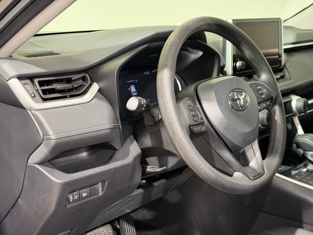 Certified 2025 Toyota RAV4 LE image 17
