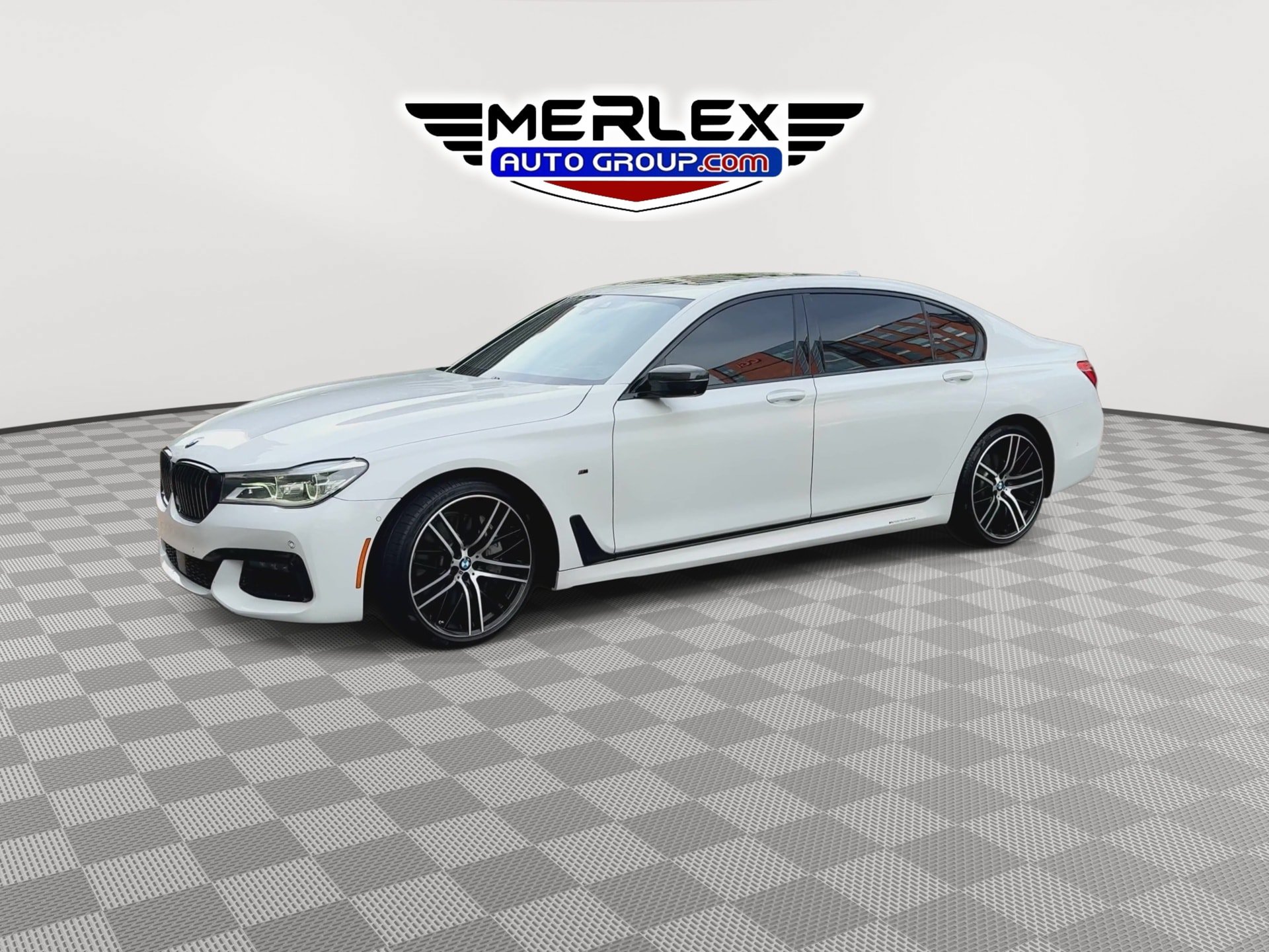 Used 2017 BMW 750i RWD image 4
