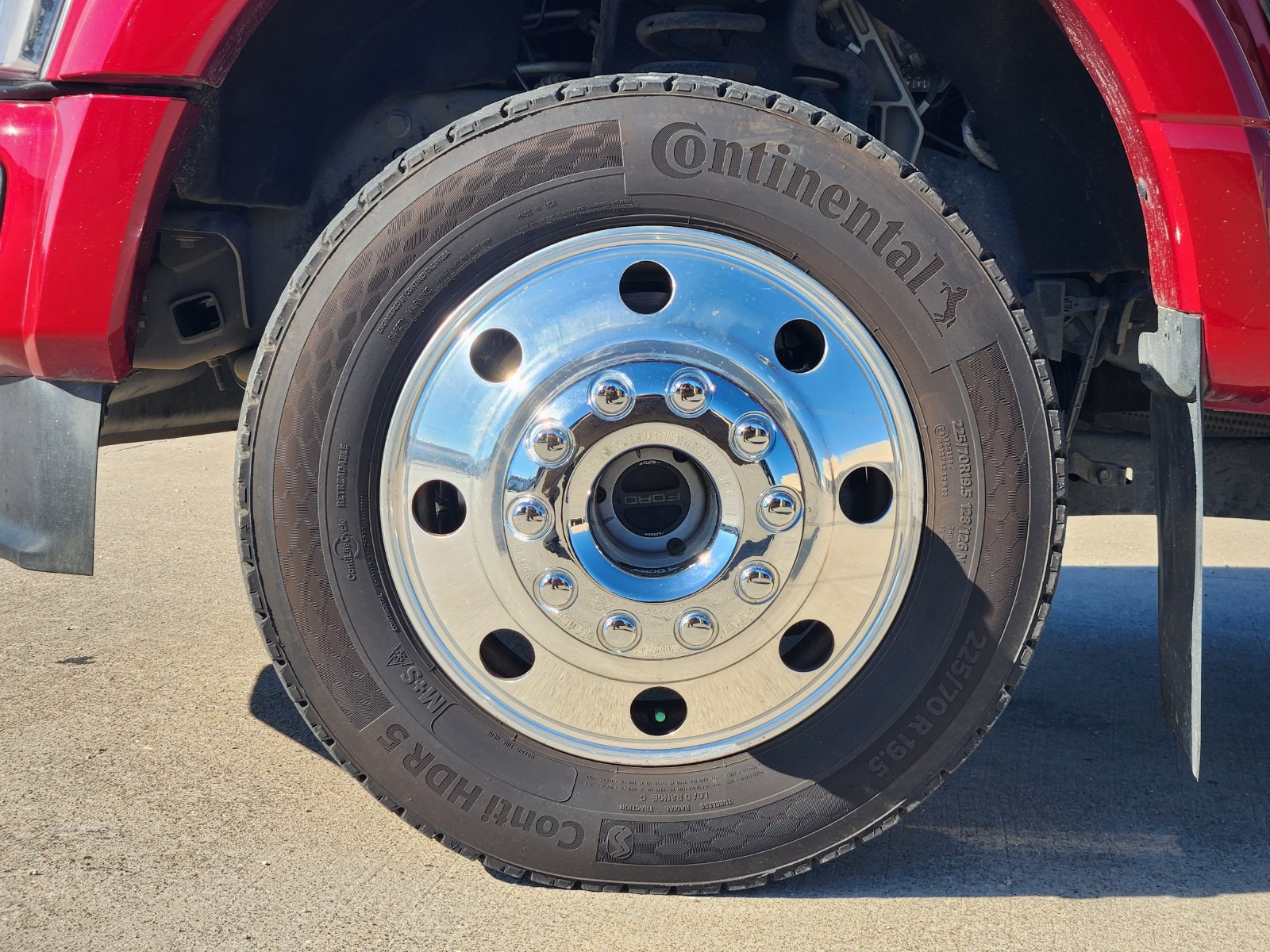 Certified 2024 Ford F450 Platinum w/ FX4 Off-Road Package AWD/4WD image 11