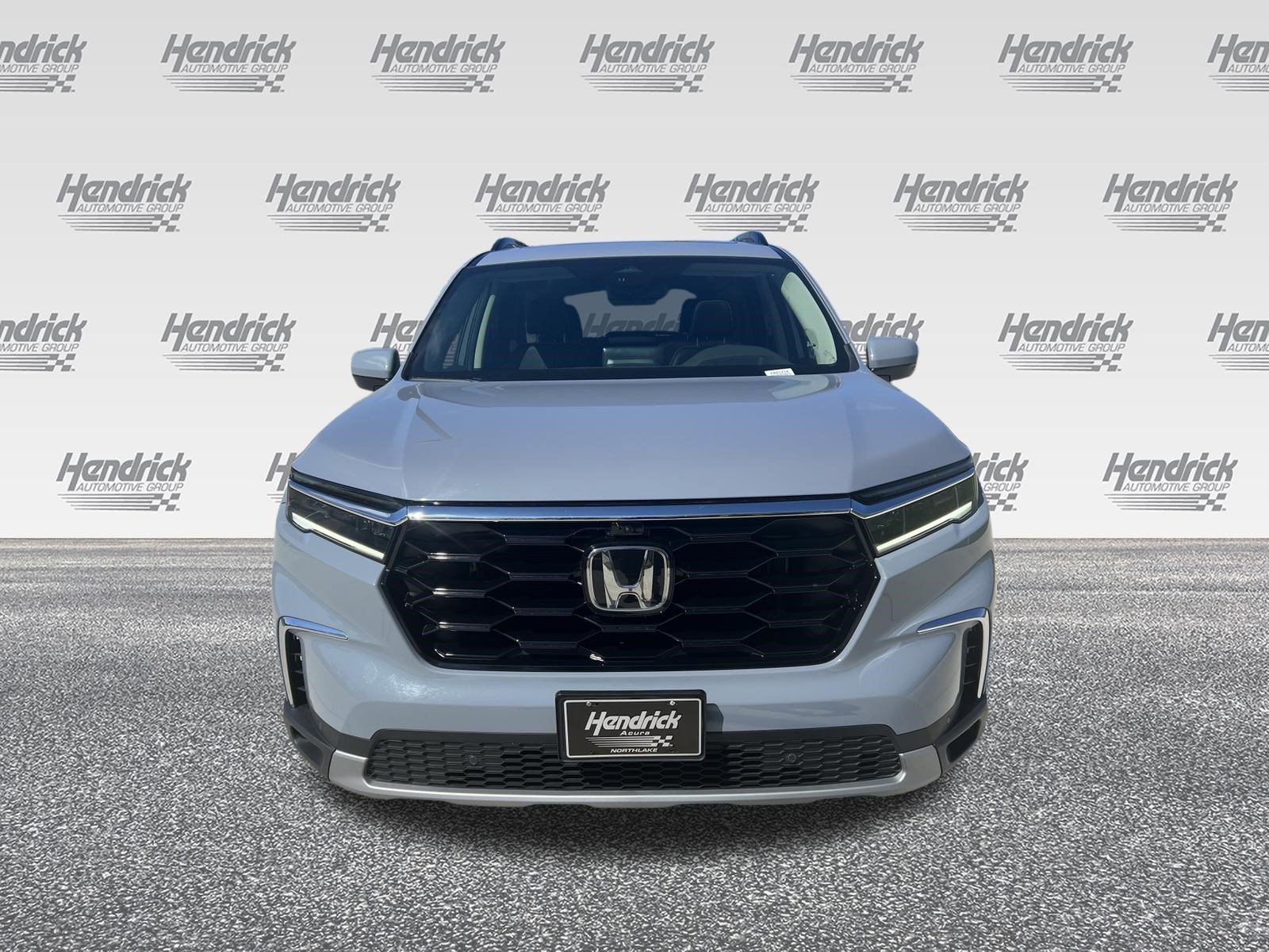 Used 2024 Honda Pilot Elite image 3