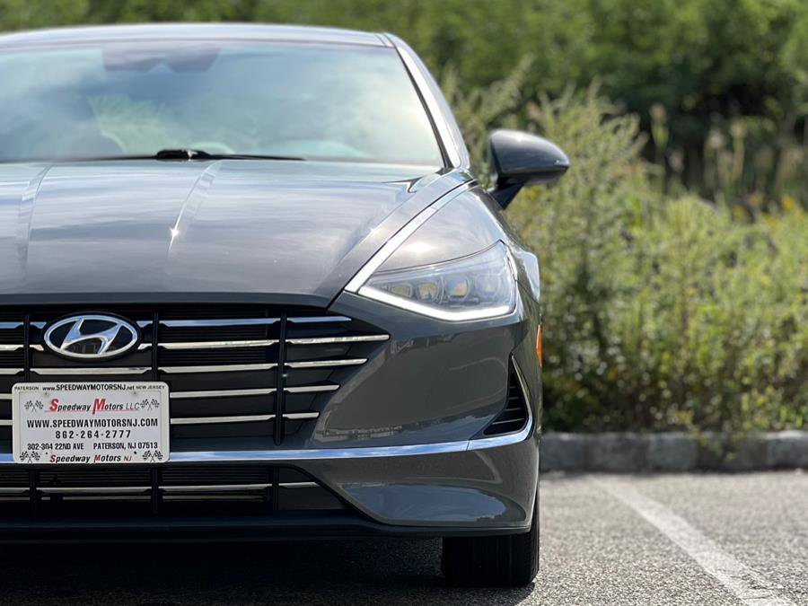 Used 2023 Hyundai Sonata SE w/ Preferred Accessory Package image 4