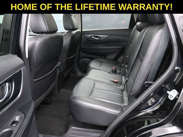 Used 2016 Nissan Rogue SL w/ SL Premium Package image 40