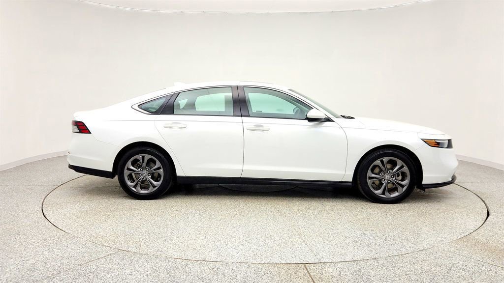 Used 2023 Honda Accord EX image 4