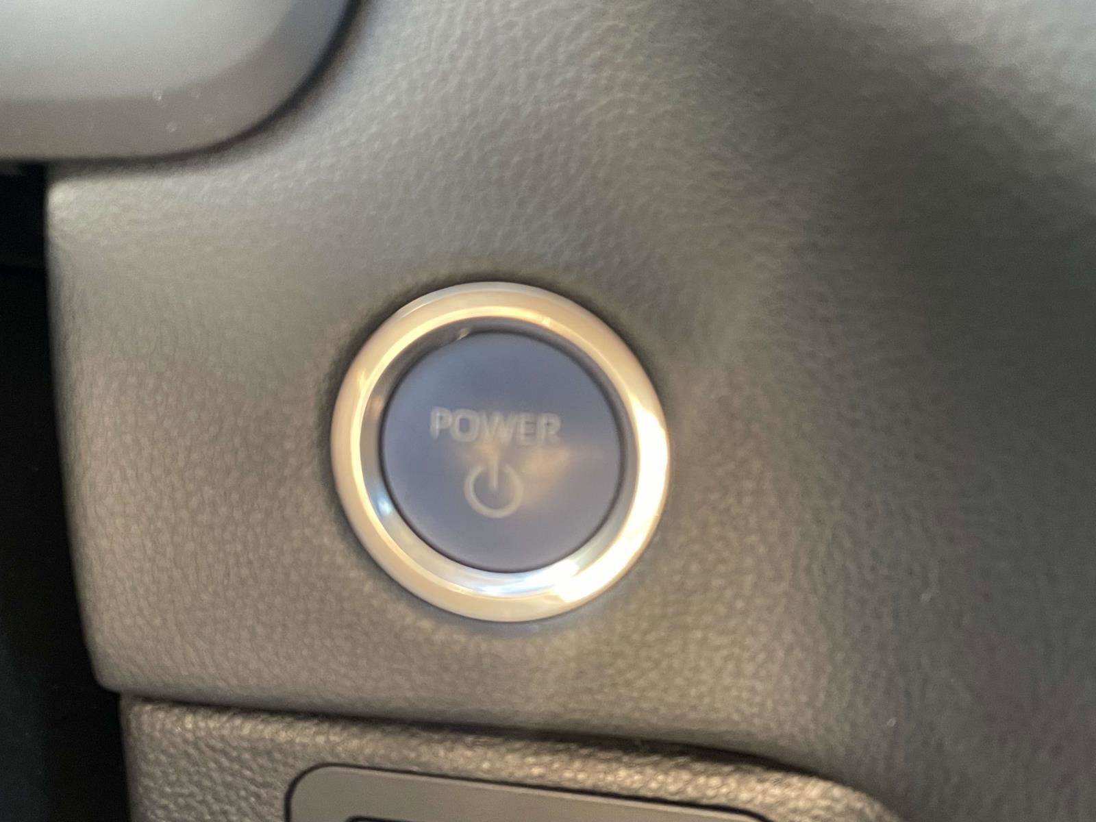 Used 2024 Toyota Tundra Limited image 8