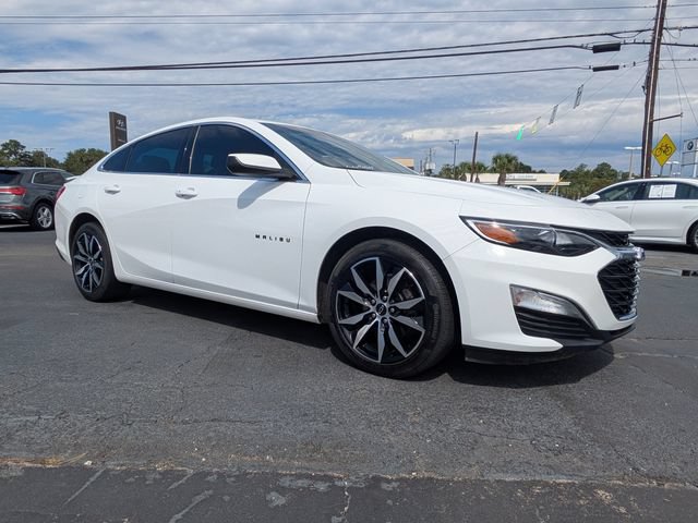 Used 2024 Chevrolet Malibu RS FWD image 2