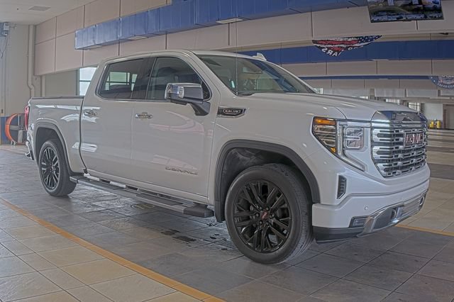 Used 2022 GMC Sierra 1500 Denali AWD/4WD image 4