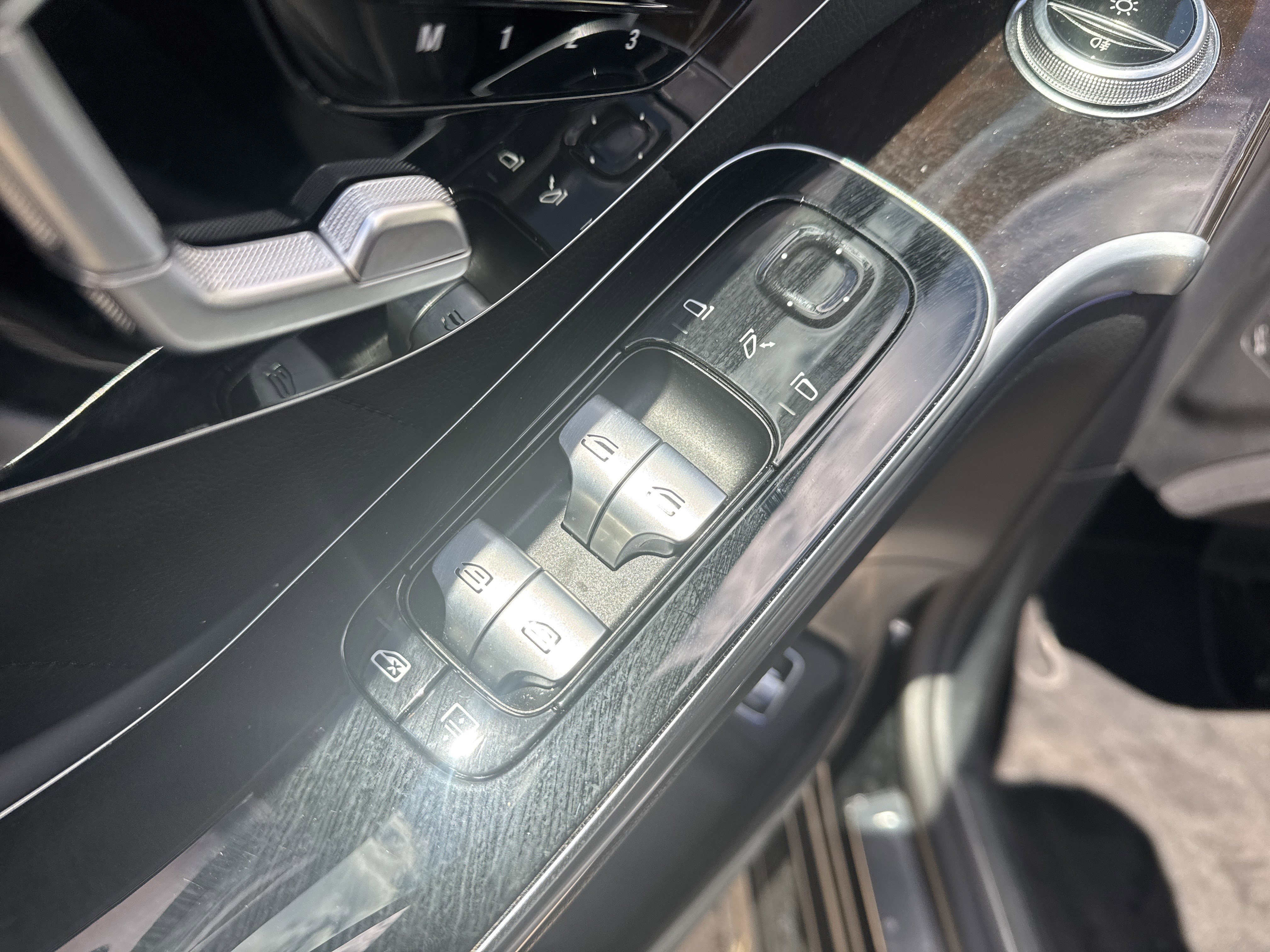 Used 2024 Mercedes-Benz S 580 4MATIC Sedan image 12