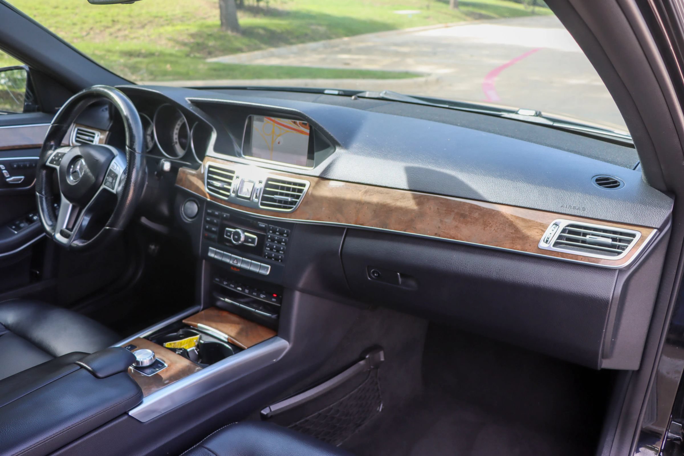 Used 2015 Mercedes-Benz E 350 4MATIC Sedan w/ Premium 1 Package image 23