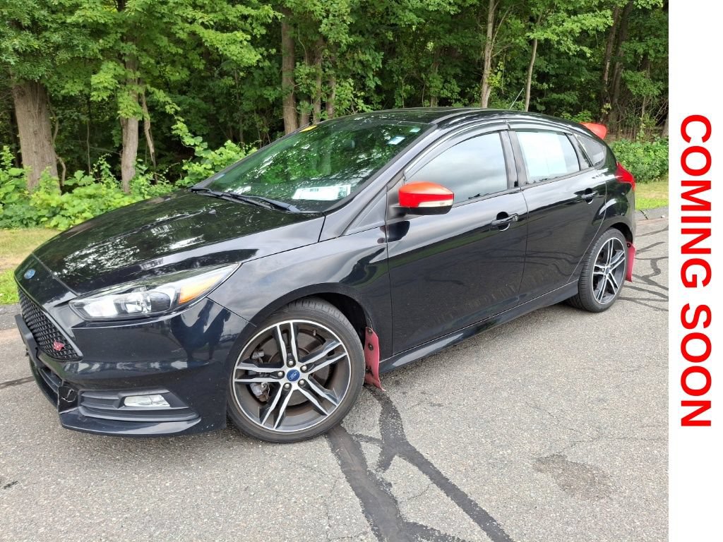 Used 2018 Ford Focus ST w/ Equipment Group 401A FWD image 1