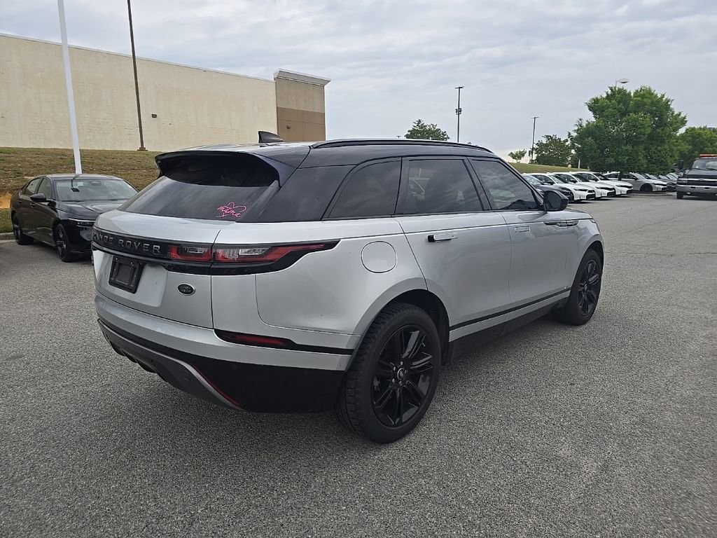 Used 2019 Land Rover Range Rover Velar R-Dynamic SE AWD/4WD image 5
