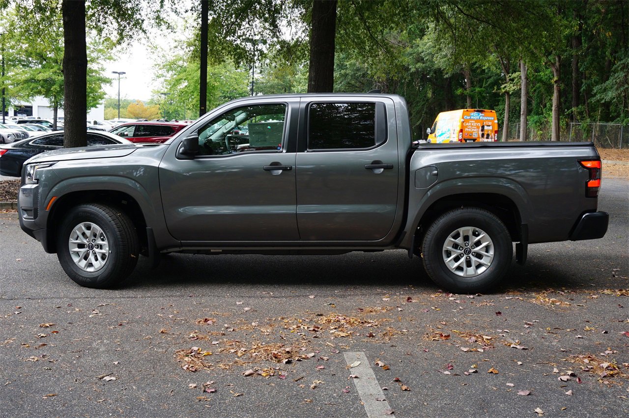 New 2026 Nissan Frontier S image 2