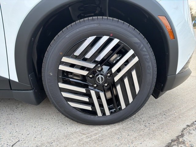 New 2026 Nissan Leaf SV+ w/ Floor Mat Package (SV+) image 18