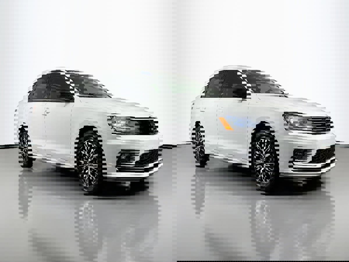 Used 2018 Volkswagen Jetta Wolfsburg Edition image 4