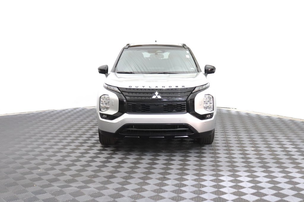 Used 2025 Mitsubishi Outlander SEL Black Edition AWD/4WD image 2