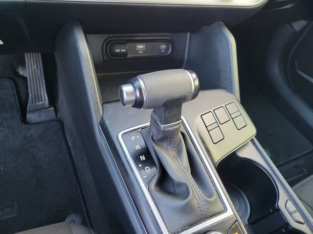 Used 2025 Kia Sportage LX image 23