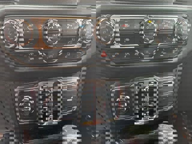 Used 2023 Jeep Gladiator Sport image 13