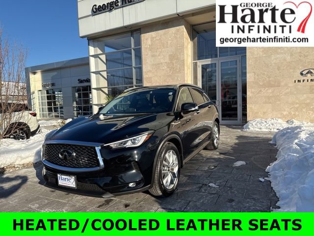 Certified 2022 INFINITI QX50 Essential image 3