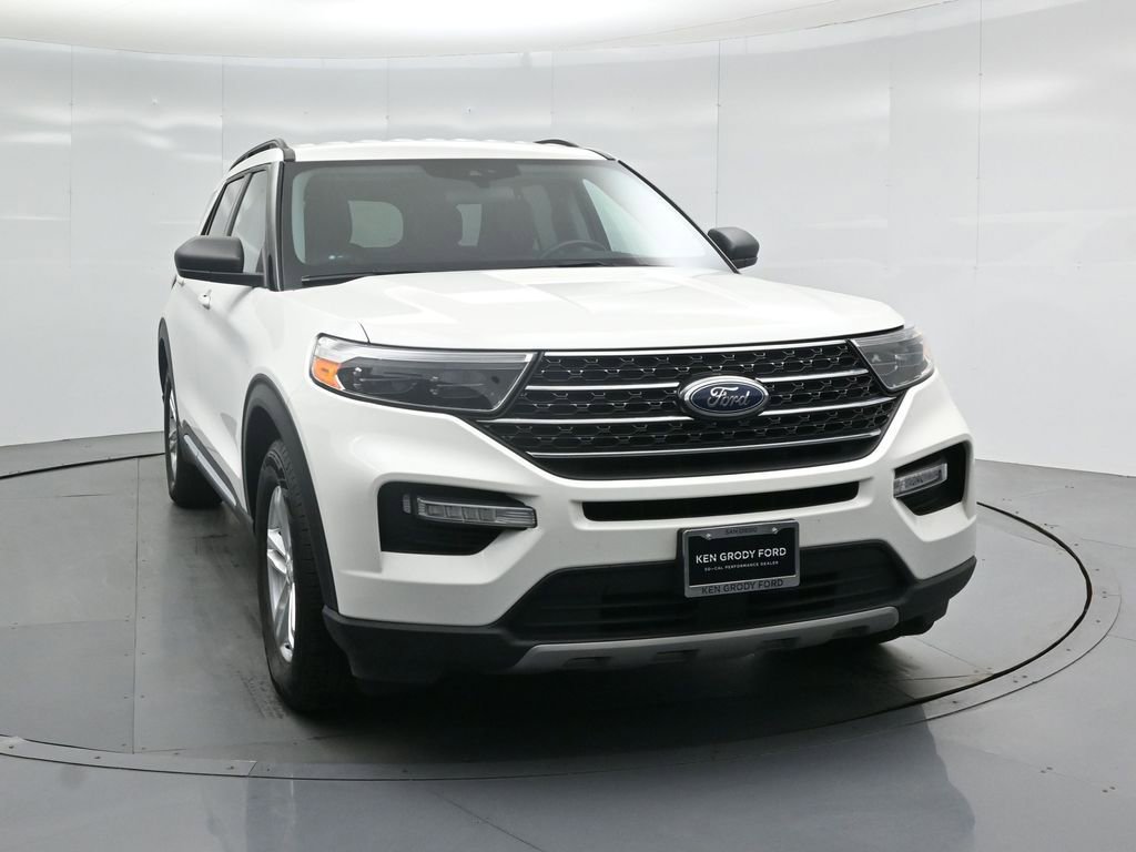 Certified 2021 Ford Explorer XLT RWD image 56
