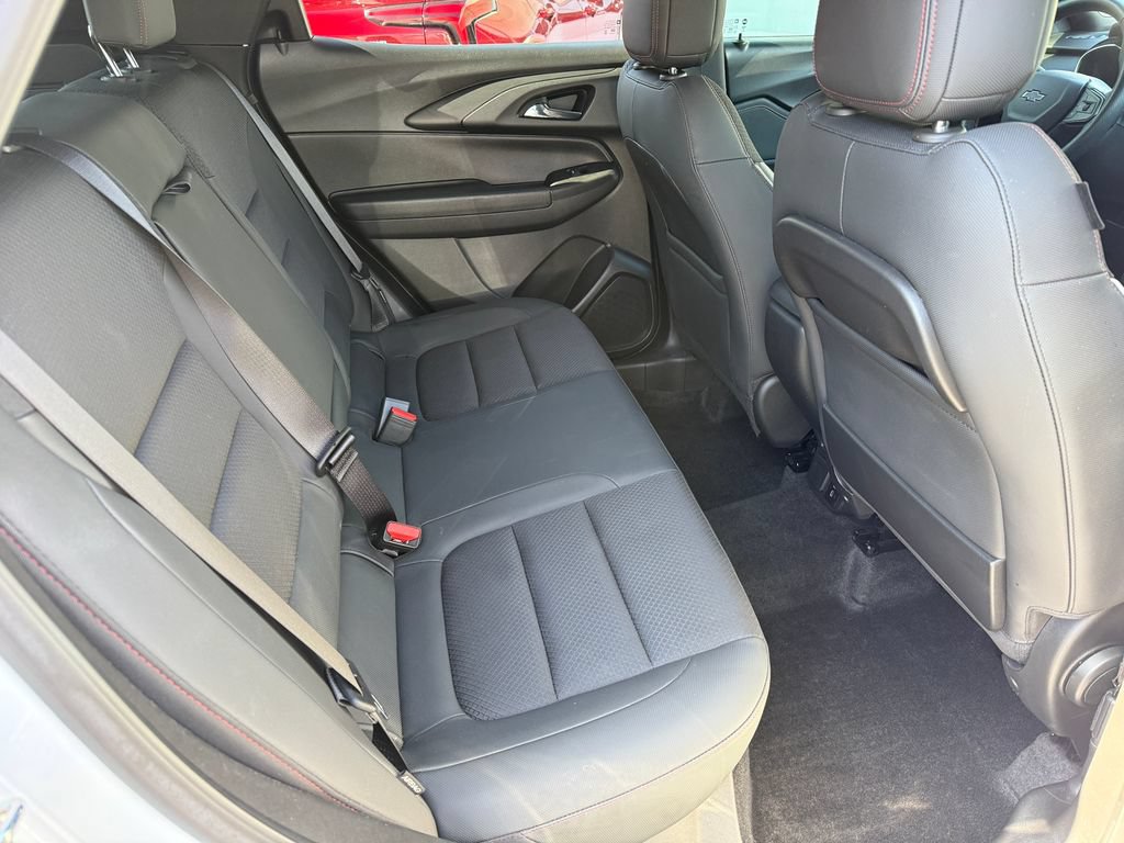Used 2023 Chevrolet TrailBlazer RS w/ Convenience Package AWD/4WD image 18