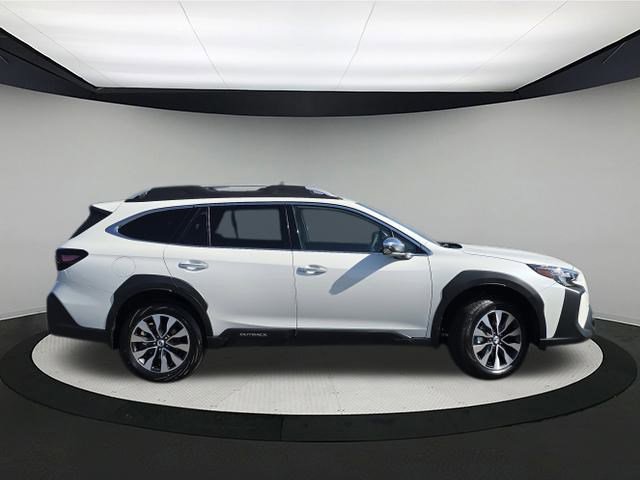 New 2025 Subaru Outback Touring image 8