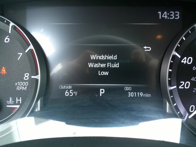 Used 2023 Toyota Highlander LE AWD/4WD image 10