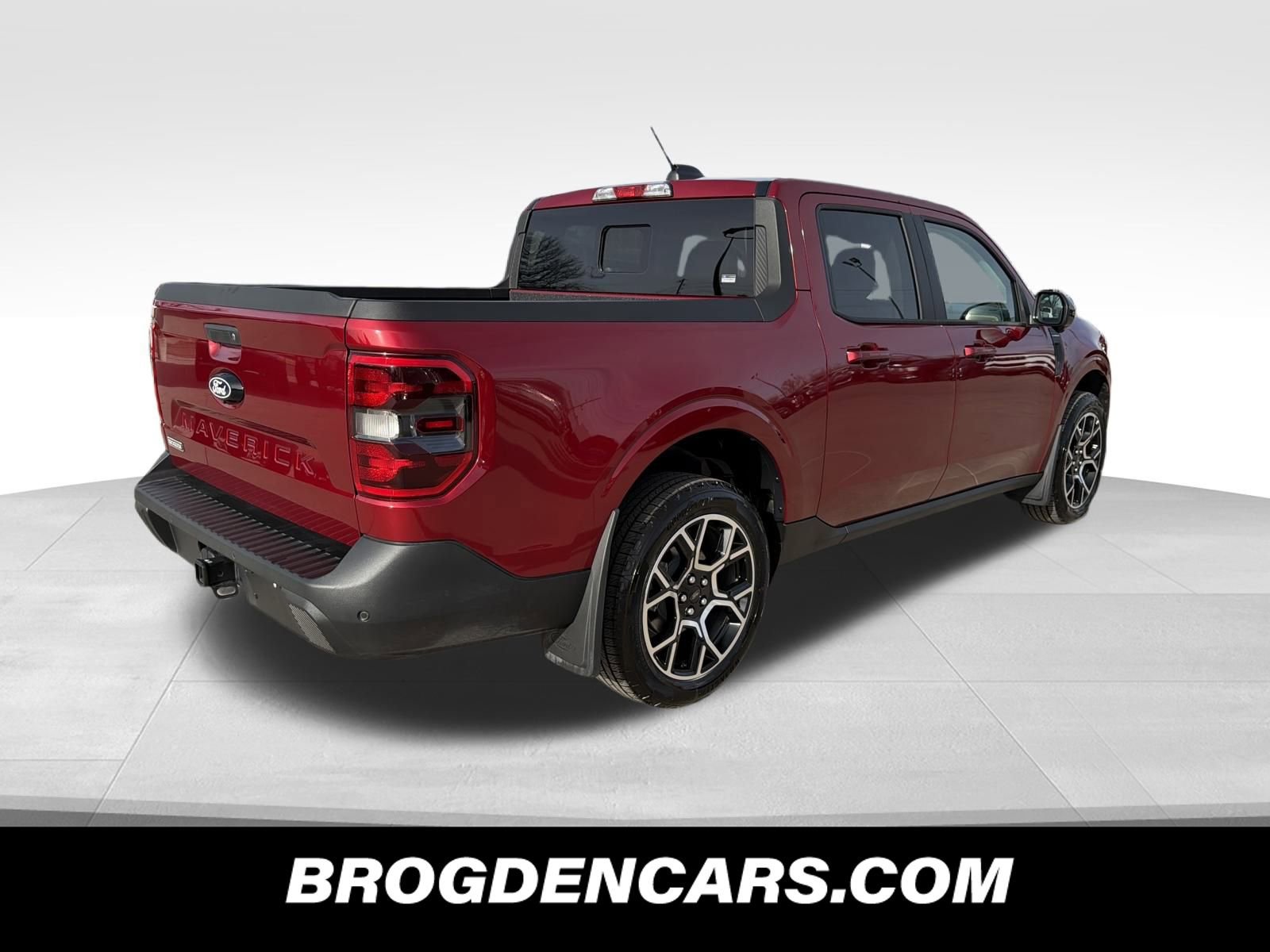 Used 2025 Ford Maverick Lariat w/ 4K Tow Package image 3