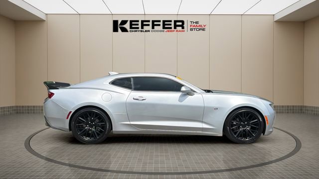 Used 2018 Chevrolet Camaro LT w/ RS Package RWD image 7
