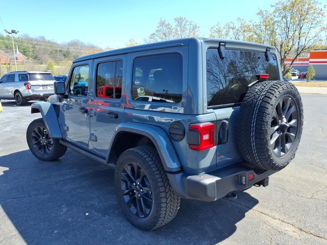 Used 2025 Jeep Wrangler Sahara 4xe image 33
