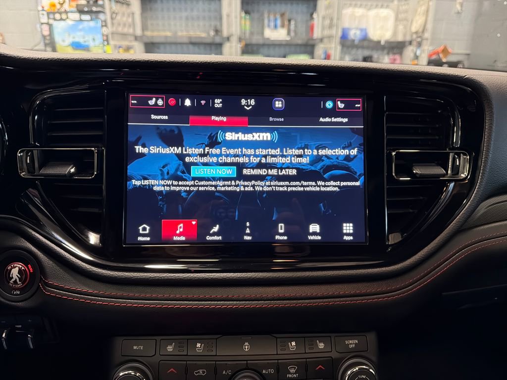 Used 2023 Dodge Durango R/T w/ Tow 'N Go Package AWD/4WD image 7