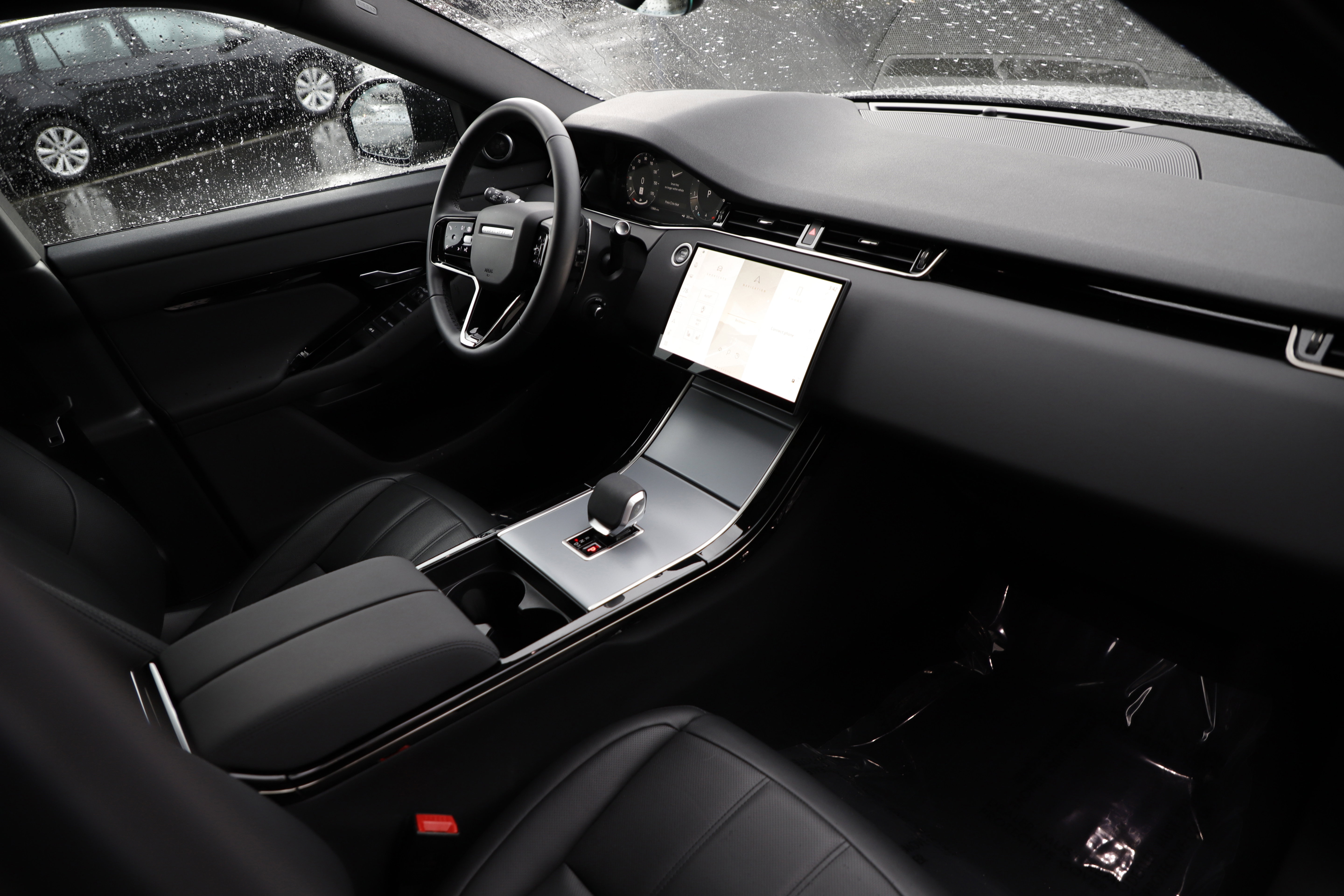 Certified 2025 Land Rover Range Rover Evoque S image 13