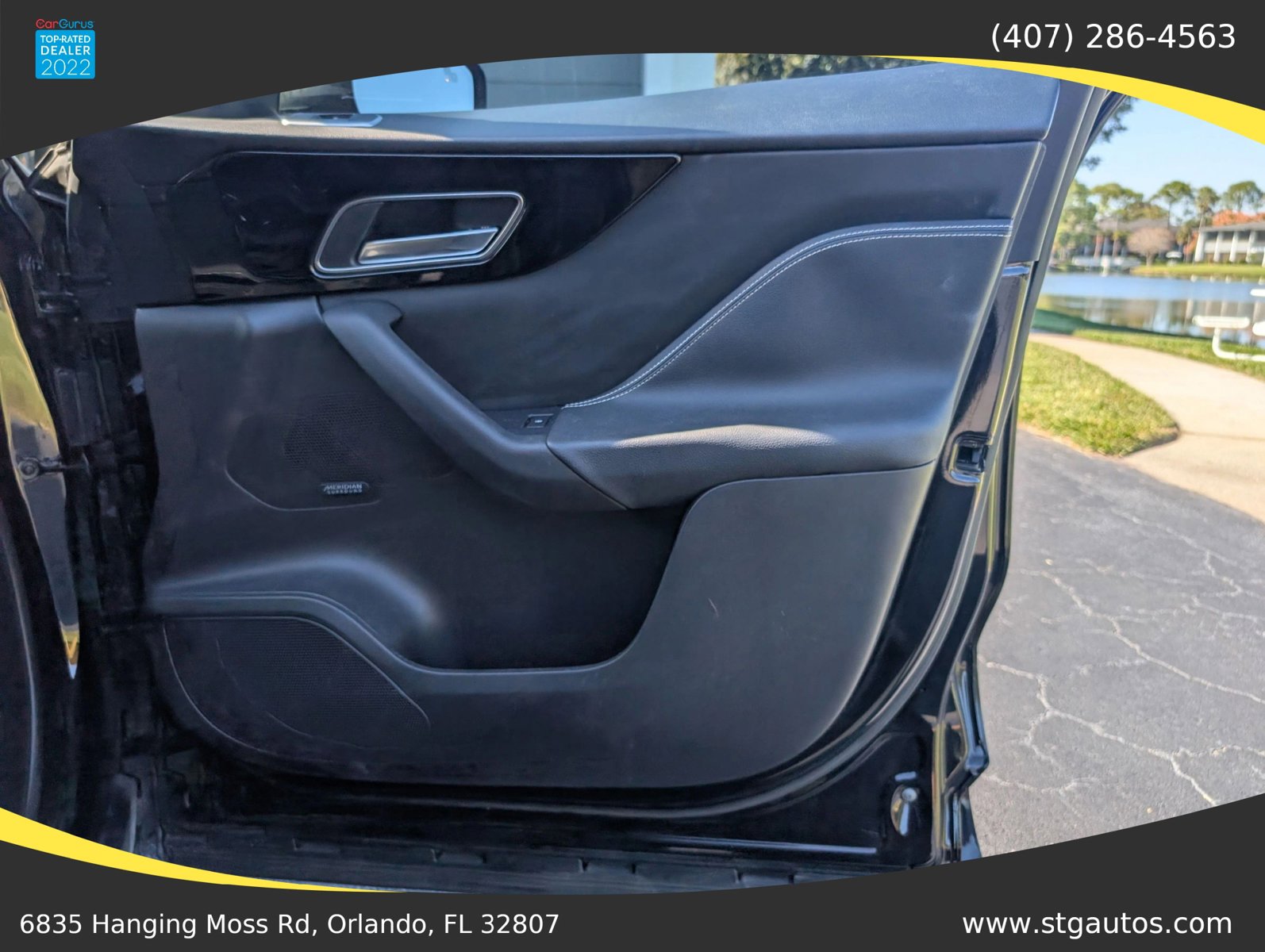 Used 2019 Jaguar F-PACE R-Sport image 31