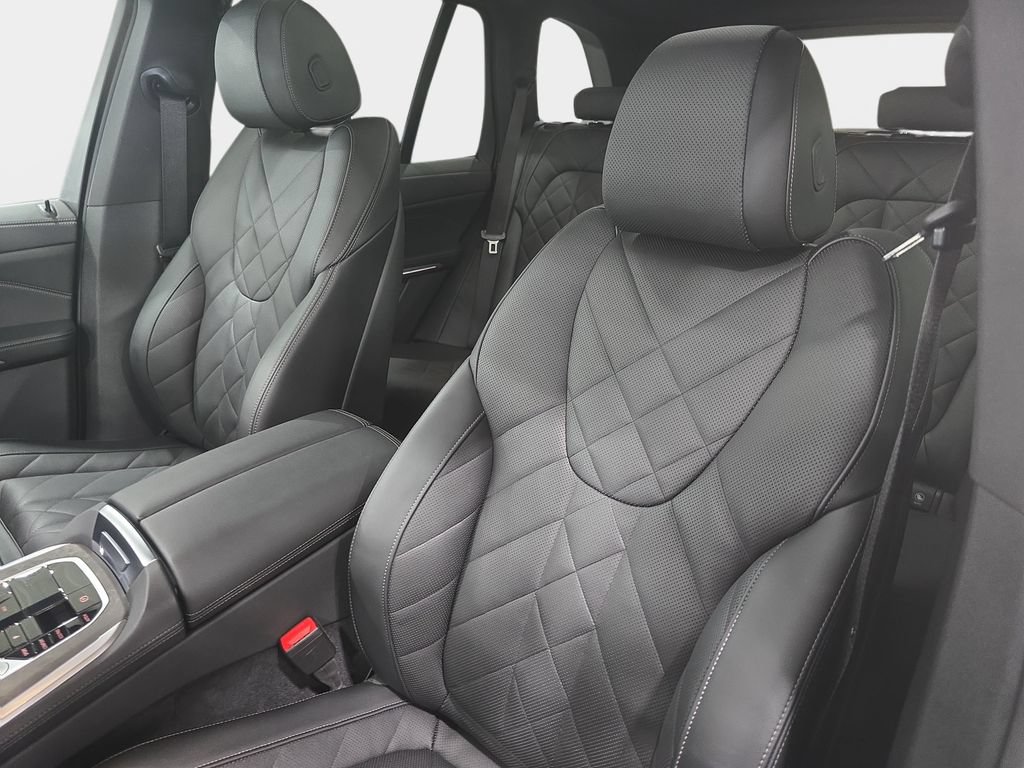 Certified 2025 BMW X5 sDrive40i RWD image 19
