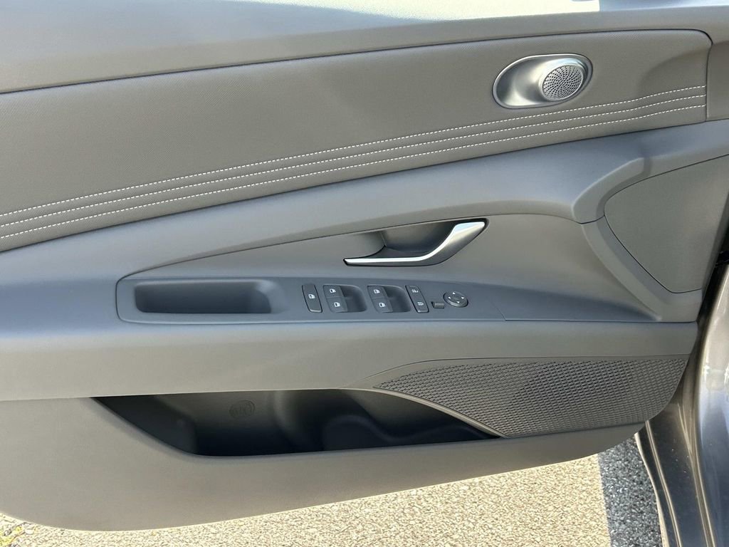 New 2026 Hyundai Elantra Sport image 14