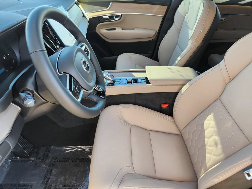 New 2026 Volvo XC90 B5 Core AWD/4WD image 4