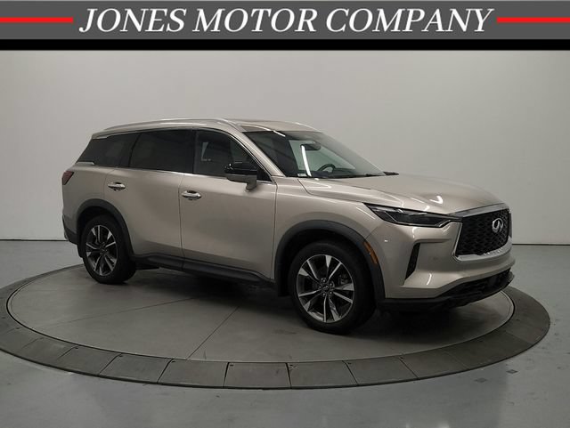 Used 2023 INFINITI QX60 Luxe w/ Cargo Package AWD/4WD image 1