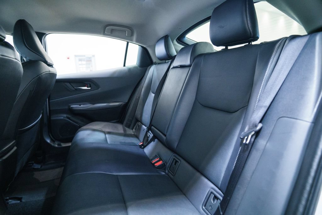 Used 2025 Toyota Prius XLE FWD image 35