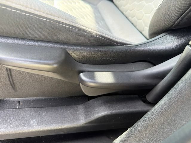 Used 2020 Chevrolet Equinox LS FWD image 20