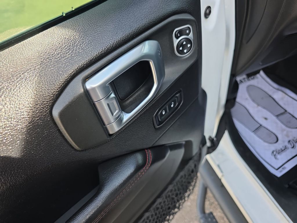 Used 2020 Jeep Gladiator Rubicon image 11