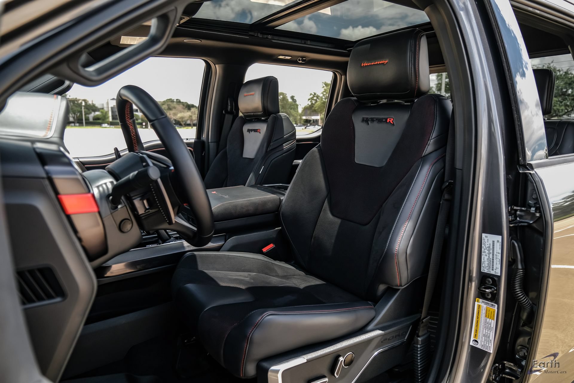 Used 2025 Ford F150 Raptor w/ Equipment Group 803A Raptor R AWD/4WD image 51