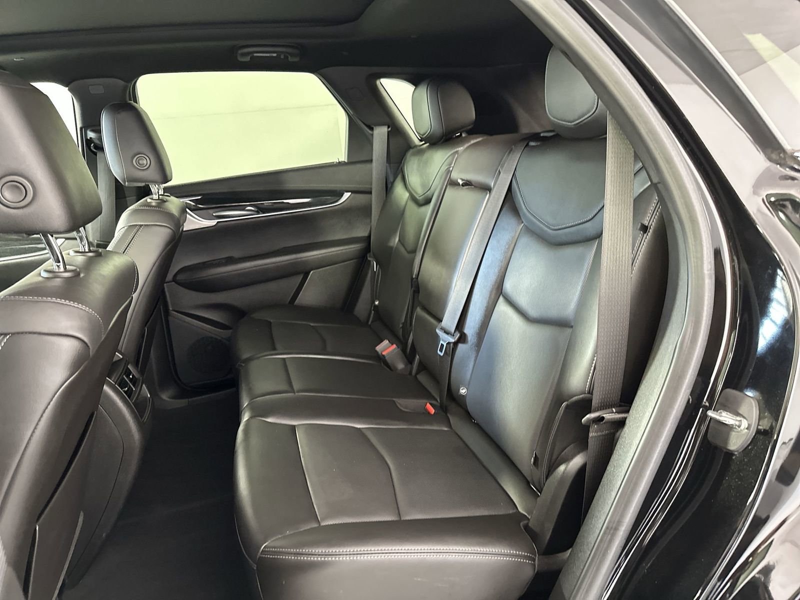 Used 2023 Cadillac XT5 Premium Luxury w/ Technology Package FWD image 23