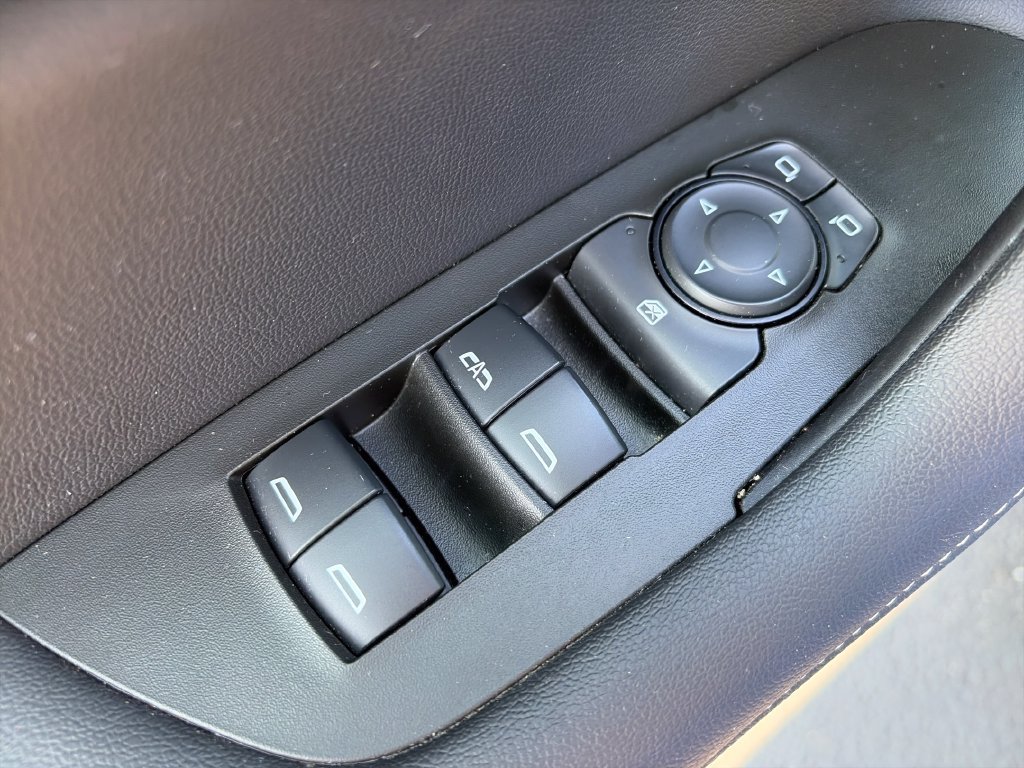 Used 2024 Chevrolet Blazer LT w/ Convenience Package FWD image 18