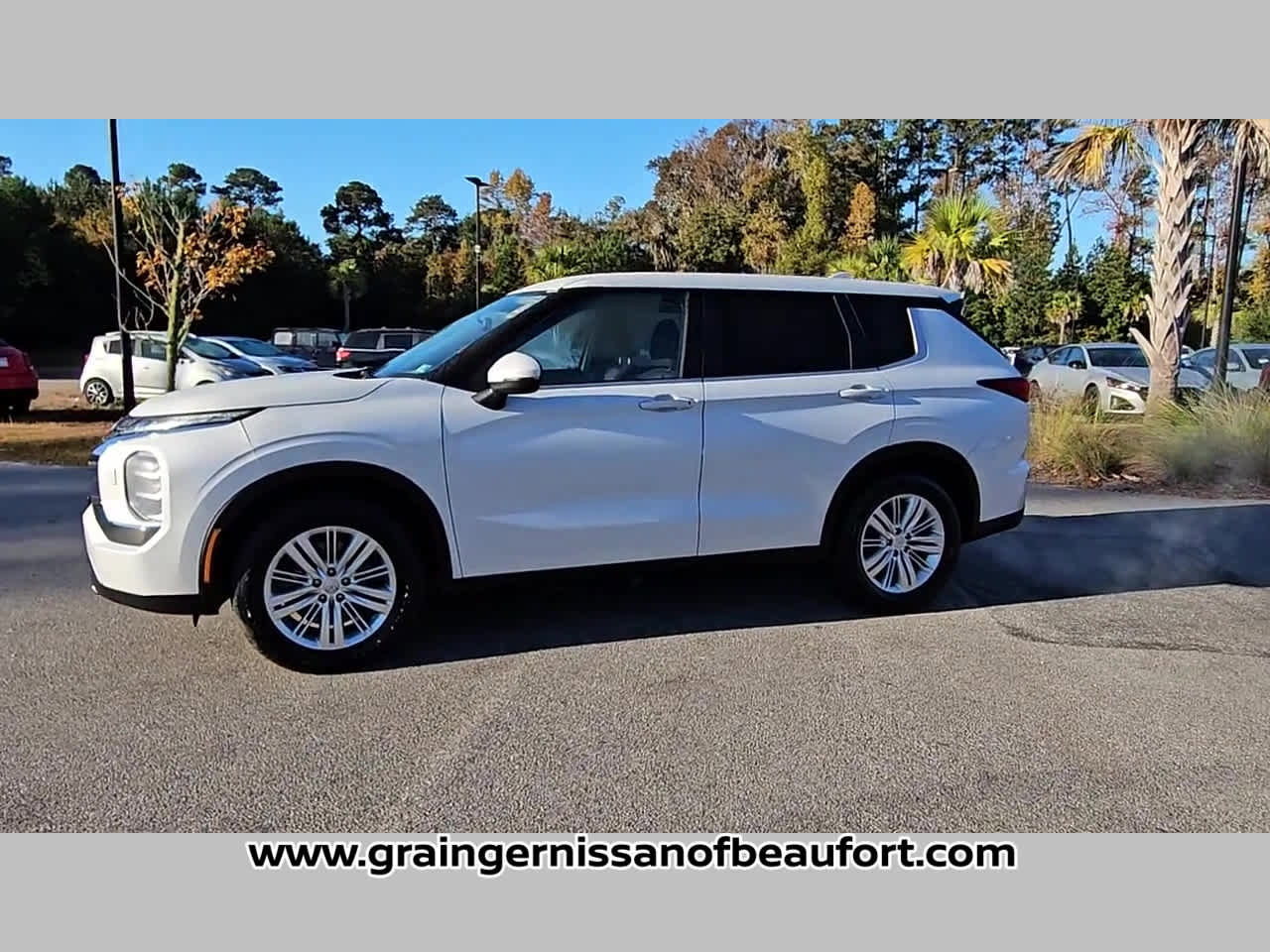 Used 2022 Mitsubishi Outlander ES image 25