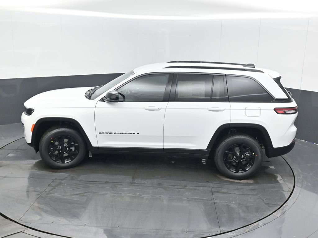New 2026 Jeep Grand Cherokee Altitude image 41
