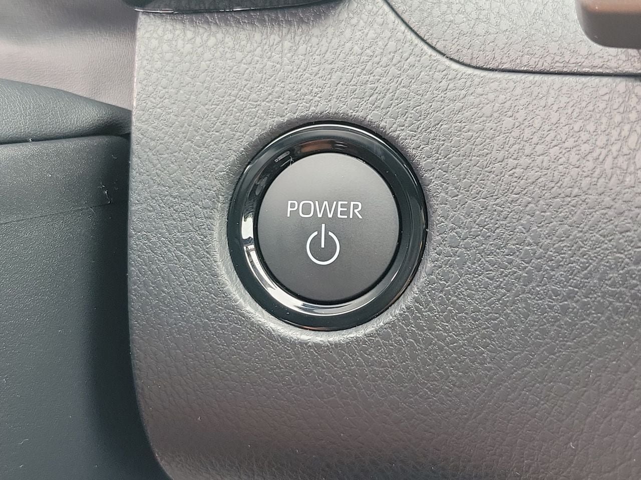 Used 2026 Toyota Camry SE FWD image 30