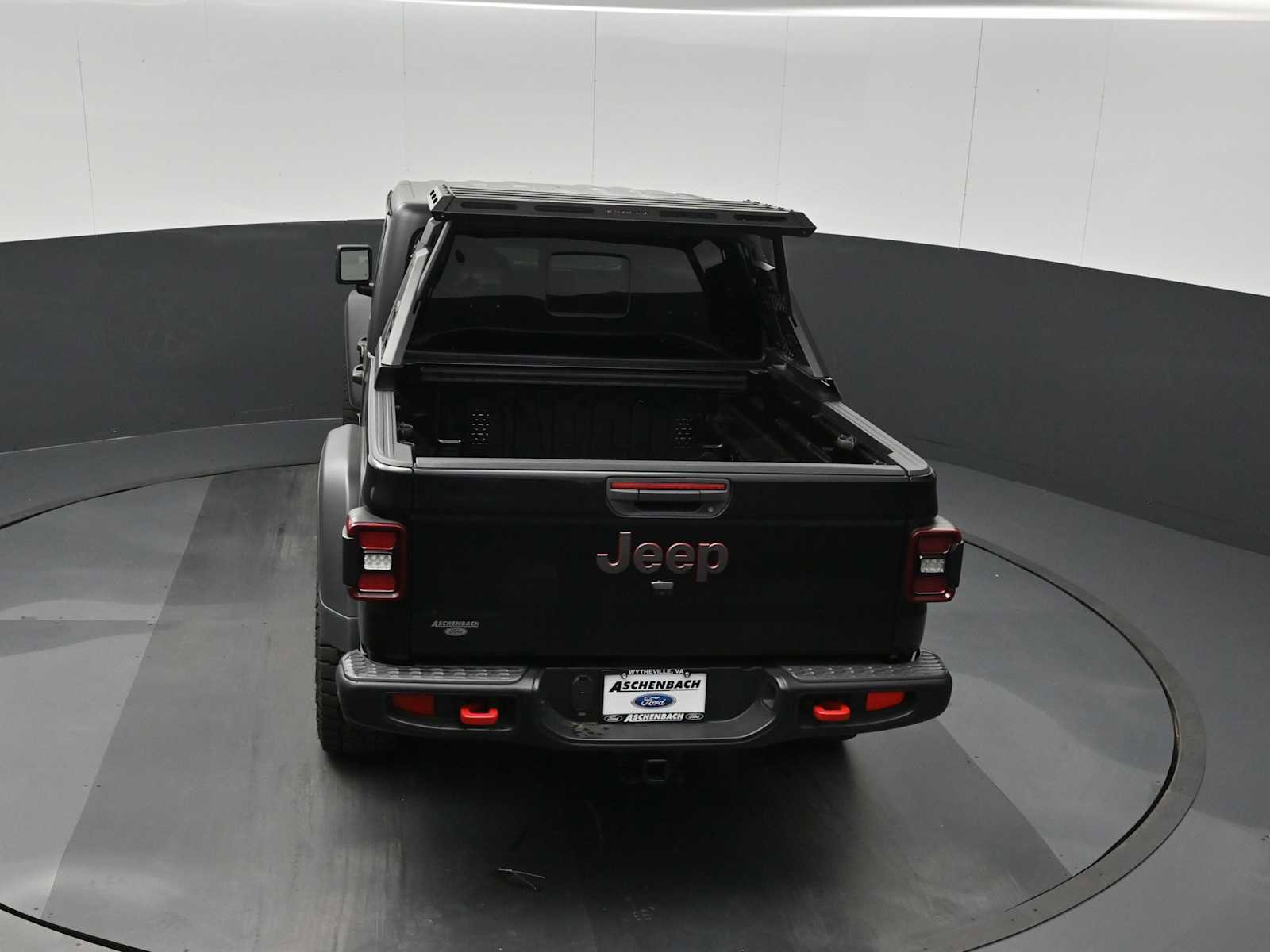 Used 2024 Jeep Gladiator Rubicon w/ Convenience Group image 21