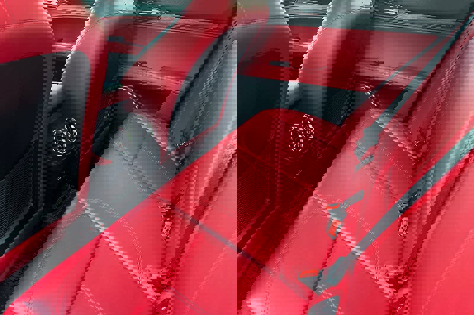 Used 2018 Alfa Romeo Stelvio image 5