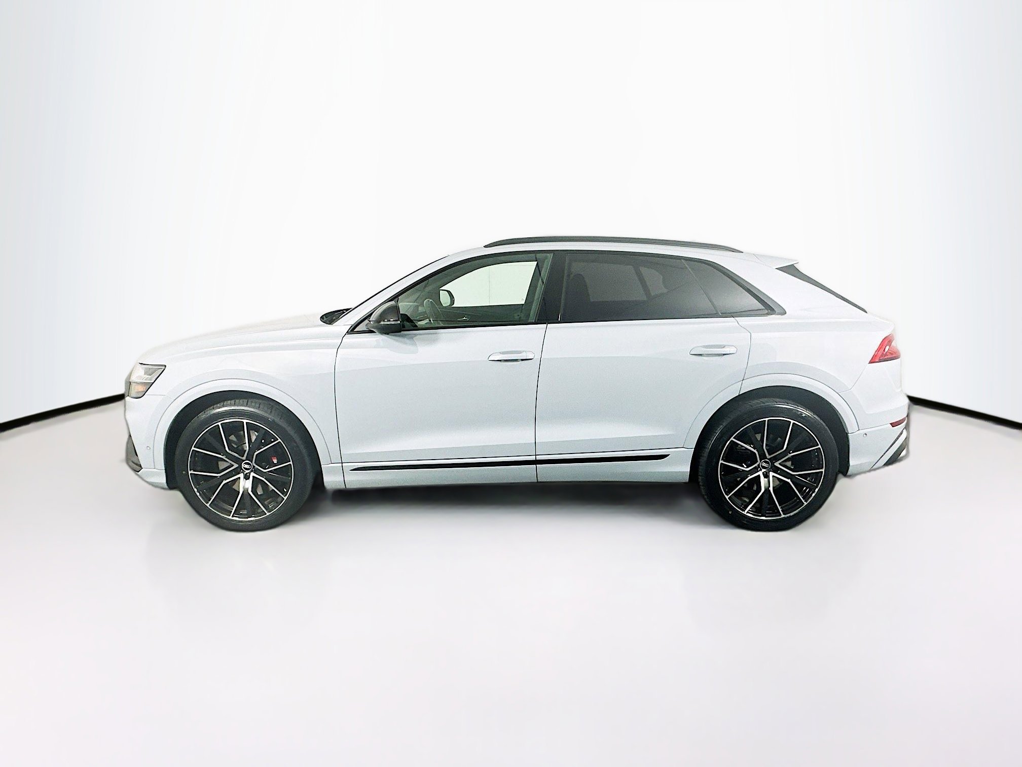 Used 2021 Audi SQ8 Prestige w/ Prestige Package AWD/4WD image 4