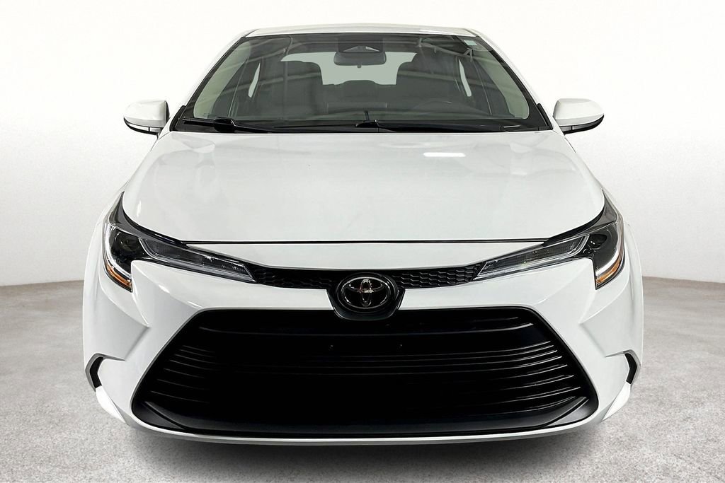 Used 2024 Toyota Corolla LE image 5