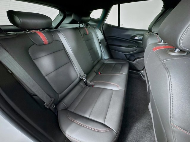 Used 2024 Chevrolet Trax RS w/ Sunroof Package image 26